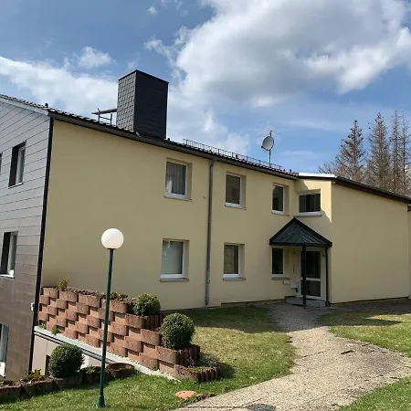 Gipfelblick Mit Balkon Lägenhet