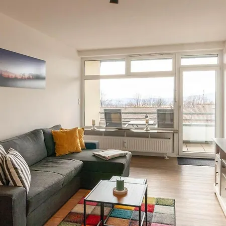 Gipfelblick Mit Balkon Lägenhet